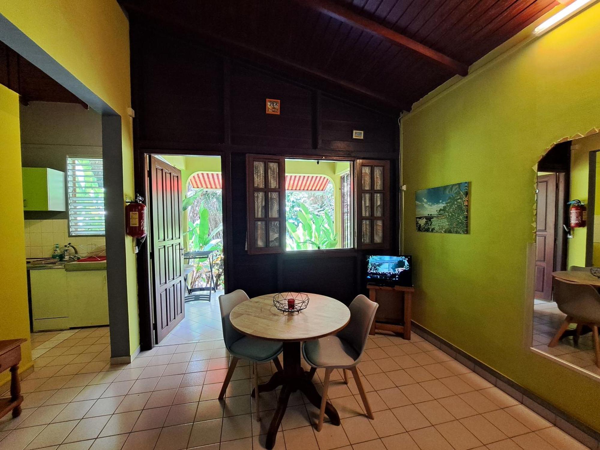 Residence Les Manguiers Поант-Ноар Екстериор снимка